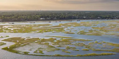 Daniel Island luxury homes guide featuring upscale real estate, waterfront homes, and exclusive properties for buyers.