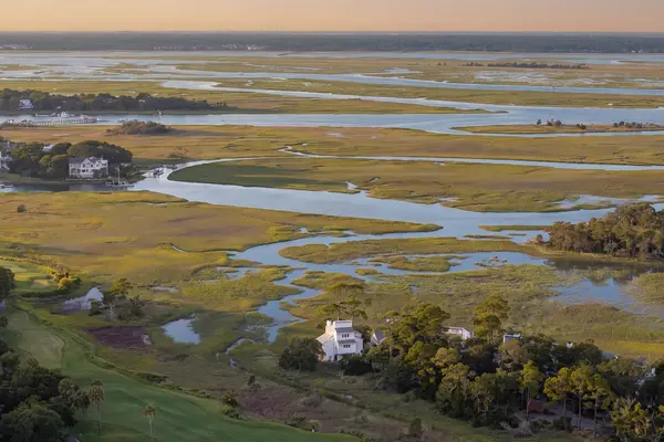 Isle of Palms luxury beach homes and coastal lifestyle near Charleston, South Carolina
